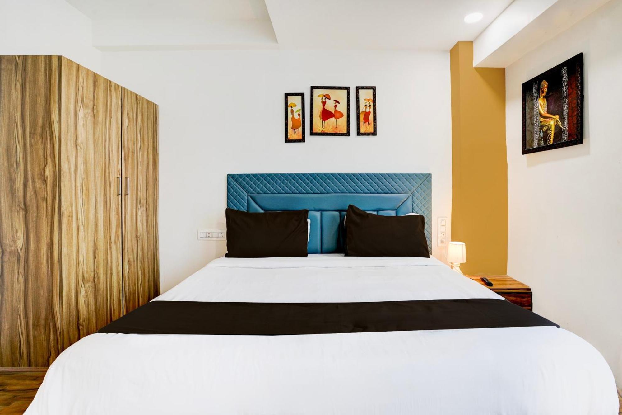Super Collection O Vesu Surat Formerly Hotel Signature 外观 照片